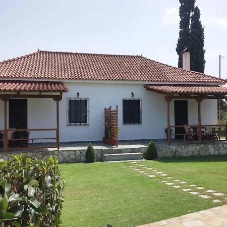 Holiday home Dora *